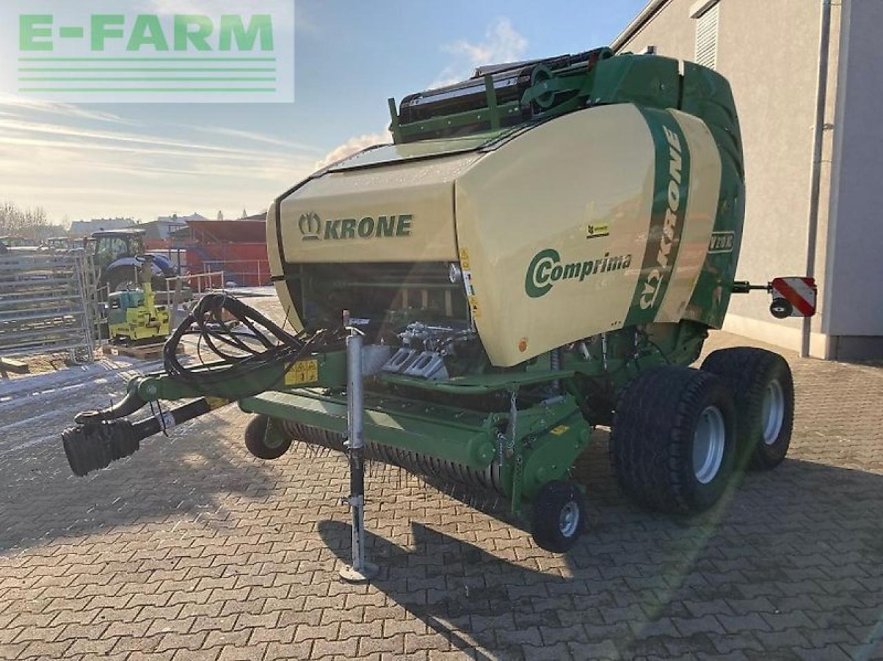 Krone comprima v 210 xc - מכונת צרור מרובעת: תמונה 2 Krone comprima v 210 xc - מכונת צרור מרובעת: תמונה 2