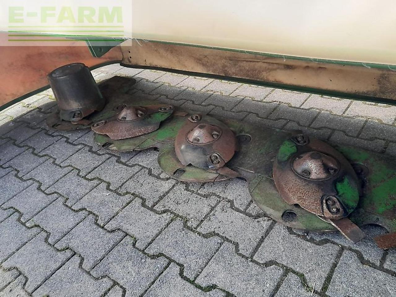 Krone easy cut r 320 - מכסחה: תמונה 4 Krone easy cut r 320 - מכסחה: תמונה 4