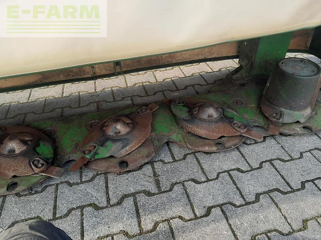 Krone easy cut r 320 - מכסחה: תמונה 5 Krone easy cut r 320 - מכסחה: תמונה 5