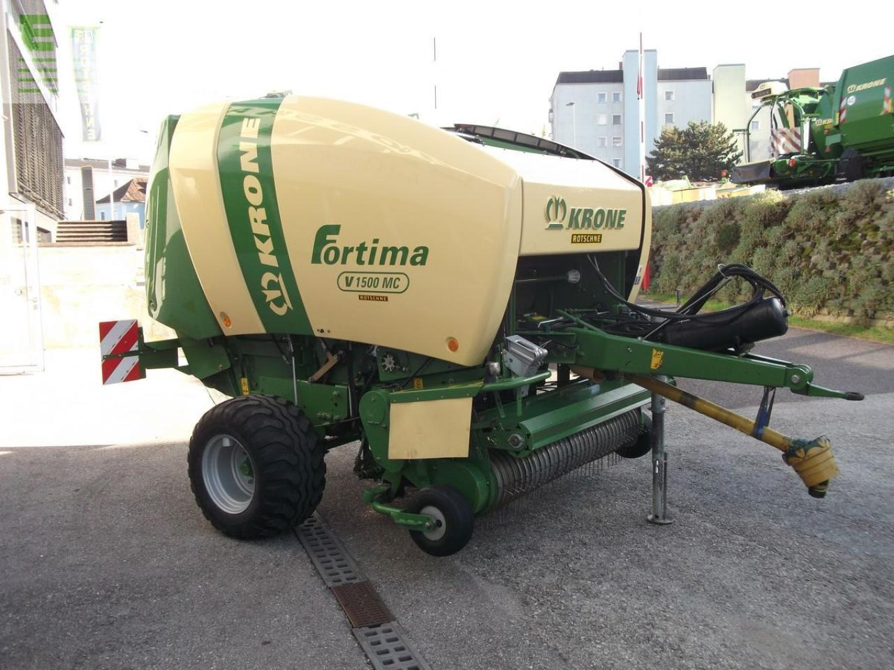 Krone fortima v 1500 multi cut - מכונת צרור מרובעת: תמונה 1 Krone fortima v 1500 multi cut - מכונת צרור מרובעת: תמונה 1