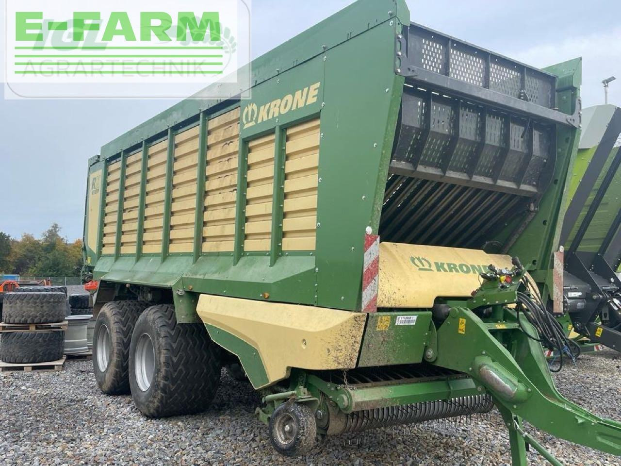 Krone rx 400 gl tt301-20 - עגלת טעינה עצמית: תמונה 1 Krone rx 400 gl tt301-20 - עגלת טעינה עצמית: תמונה 1