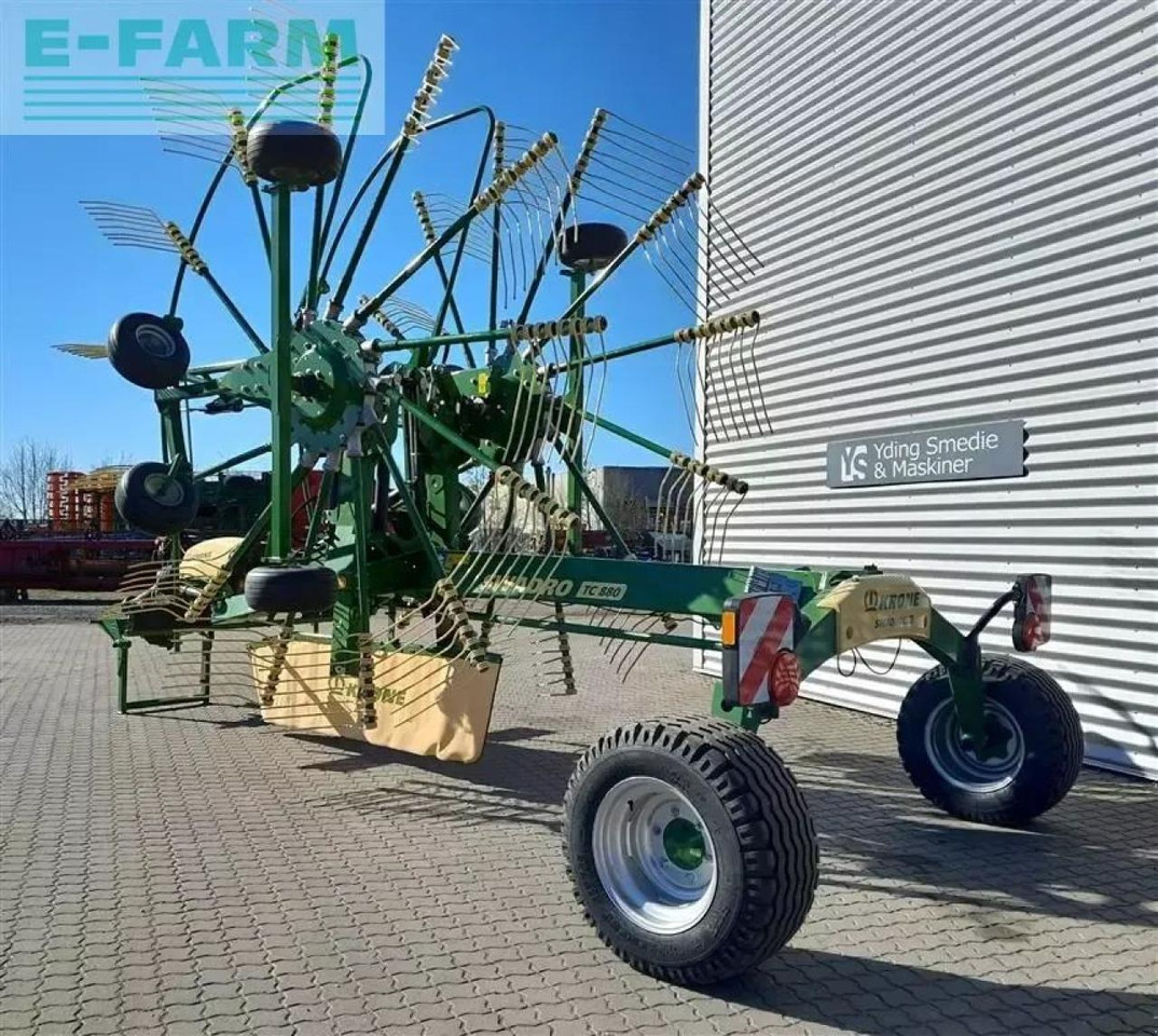 Krone swadro tc 880 - גורף/ מגרפה: תמונה 5 Krone swadro tc 880 - גורף/ מגרפה: תמונה 5