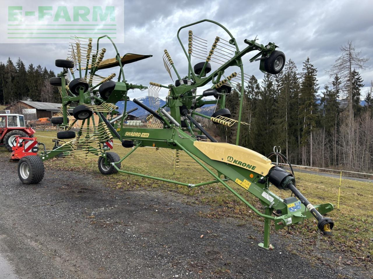 Krone swadro ts 620 - גורף/ מגרפה: תמונה 1 Krone swadro ts 620 - גורף/ מגרפה: תמונה 1