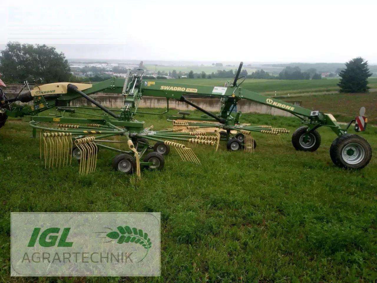 Krone swadro ts 740 - גורף/ מגרפה: תמונה 3 Krone swadro ts 740 - גורף/ מגרפה: תמונה 3