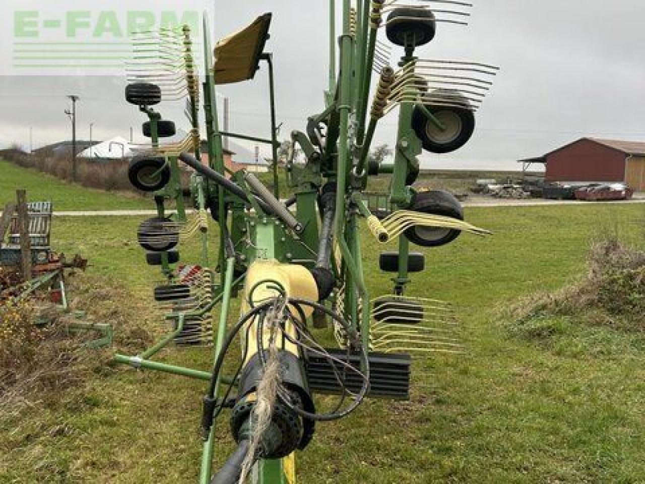 Krone swadro ts 740 - גורף/ מגרפה: תמונה 2 Krone swadro ts 740 - גורף/ מגרפה: תמונה 2