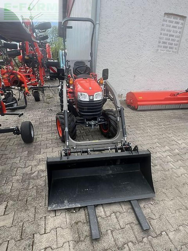 Kubota b1241 d-ec - טרקטור חקלאי: תמונה 1 Kubota b1241 d-ec - טרקטור חקלאי: תמונה 1