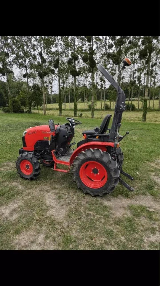 Kubota b2-261 - טרקטור חקלאי: תמונה 3 Kubota b2-261 - טרקטור חקלאי: תמונה 3