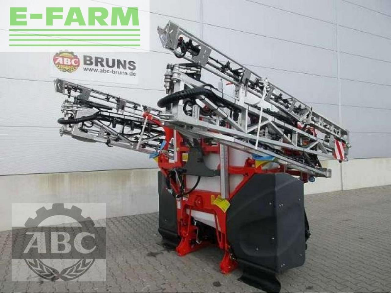Kuhn altis 2 mea3 - מרסס מותקן על טרקטור: תמונה 1 Kuhn altis 2 mea3 - מרסס מותקן על טרקטור: תמונה 1