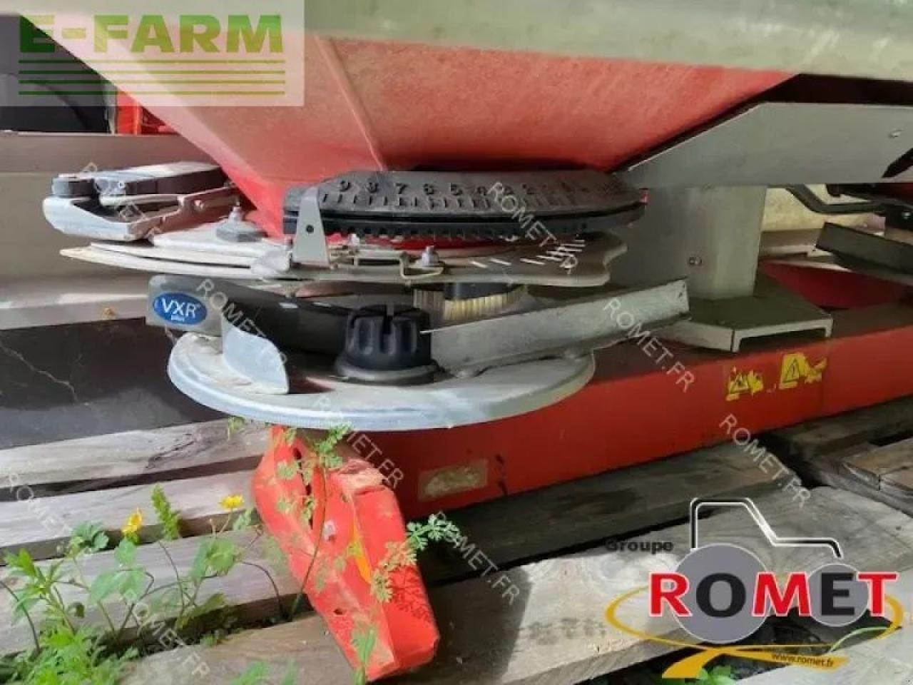 Kuhn axis 40.2 m-emc - מפזרת דשן: תמונה 4 Kuhn axis 40.2 m-emc - מפזרת דשן: תמונה 4