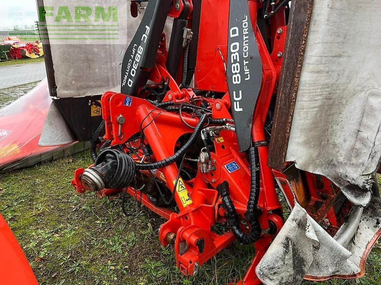 Kuhn fc 8830 d-ff - מכסחה: תמונה 4 Kuhn fc 8830 d-ff - מכסחה: תמונה 4