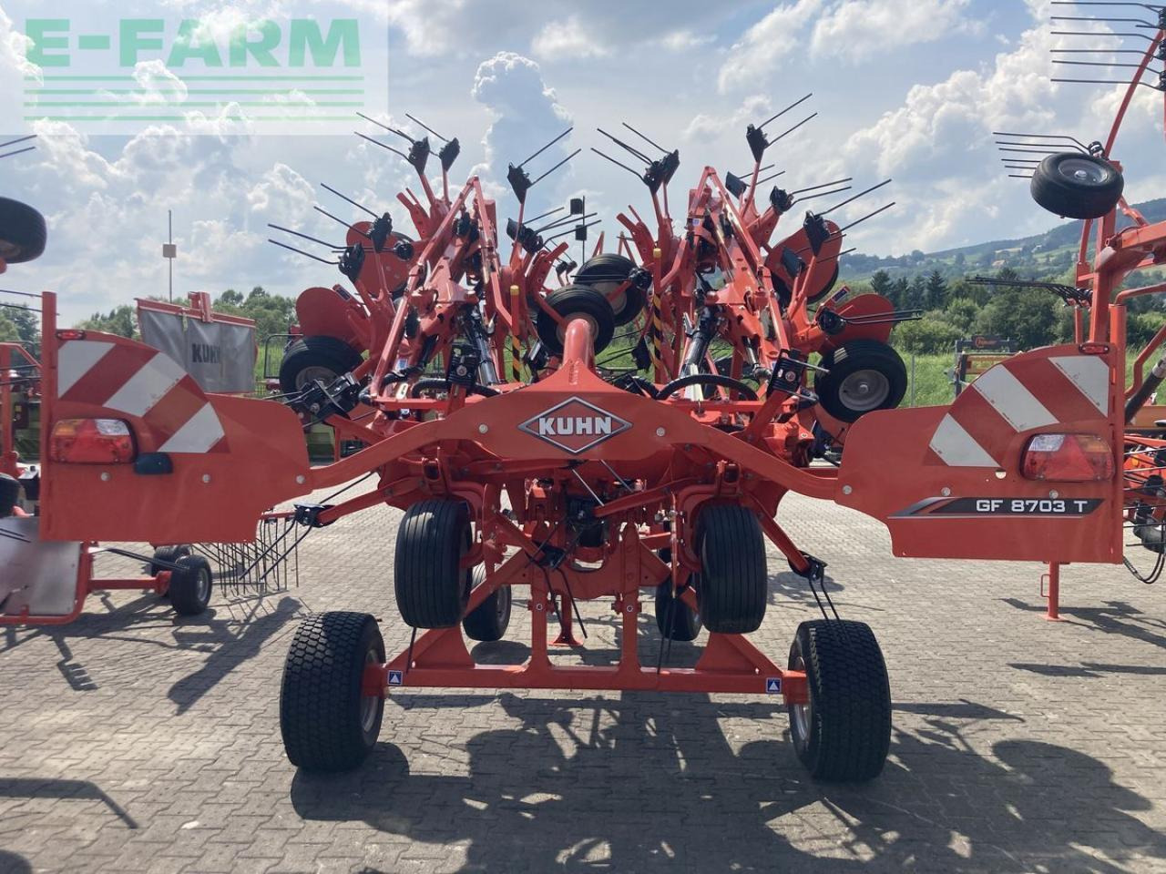Kuhn gf 8703 t - גורף/ מגרפה: תמונה 3 Kuhn gf 8703 t - גורף/ מגרפה: תמונה 3