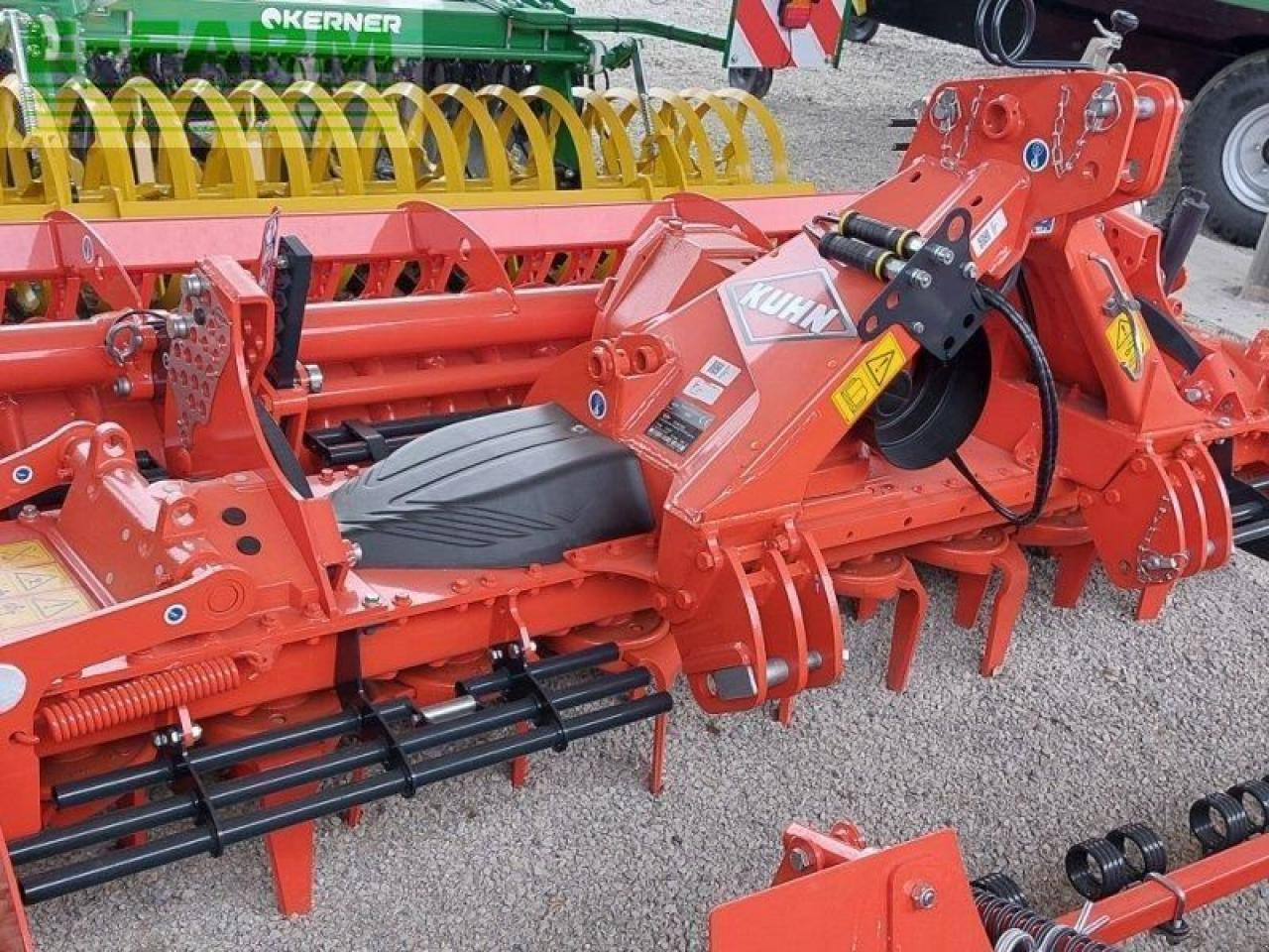 Kuhn hr 3020 - משדדת דיסק: תמונה 1 Kuhn hr 3020 - משדדת דיסק: תמונה 1