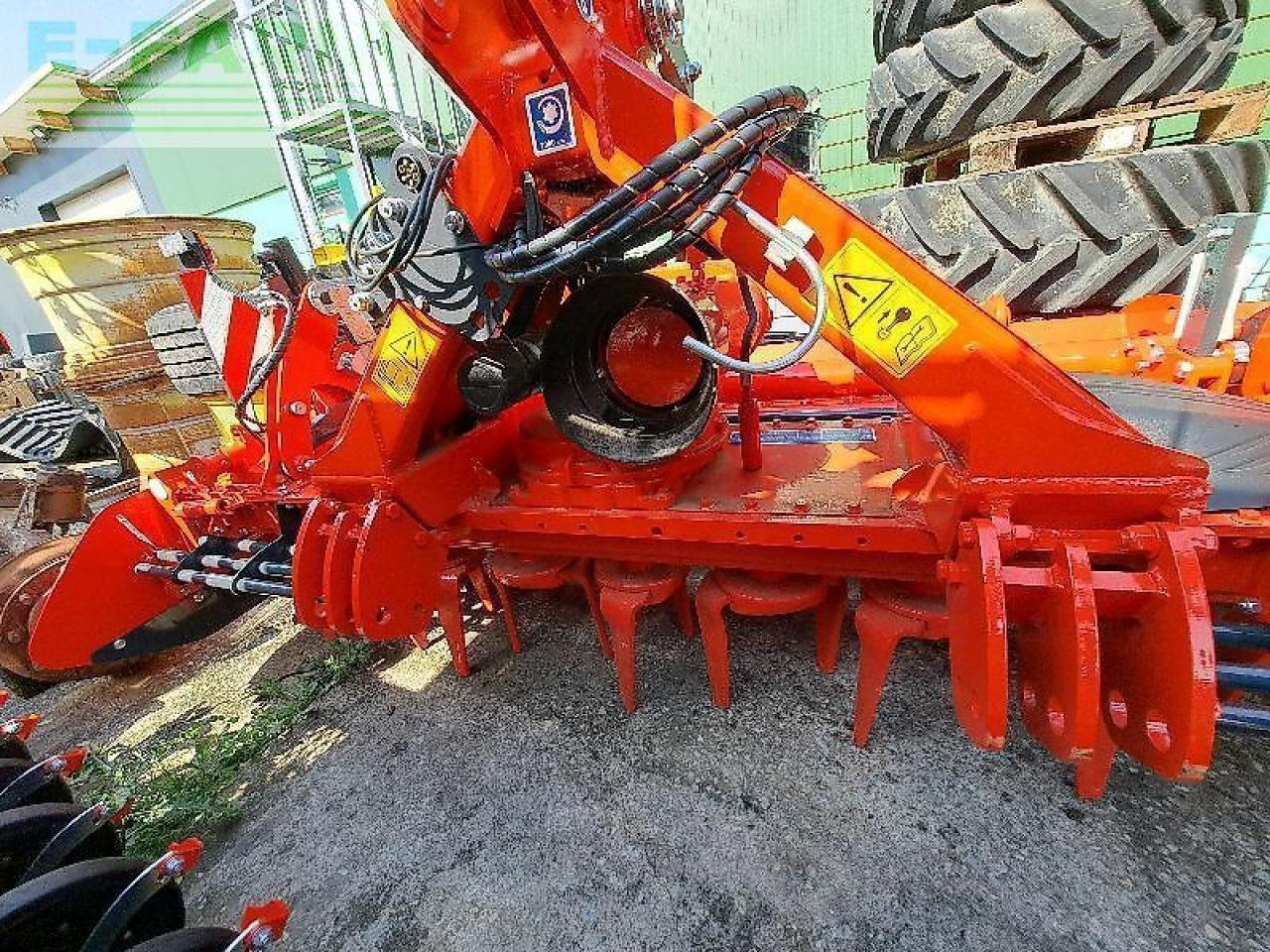 Kuhn hr3030 - ציוד עיבוד קרקע: תמונה 3 Kuhn hr3030 - ציוד עיבוד קרקע: תמונה 3
