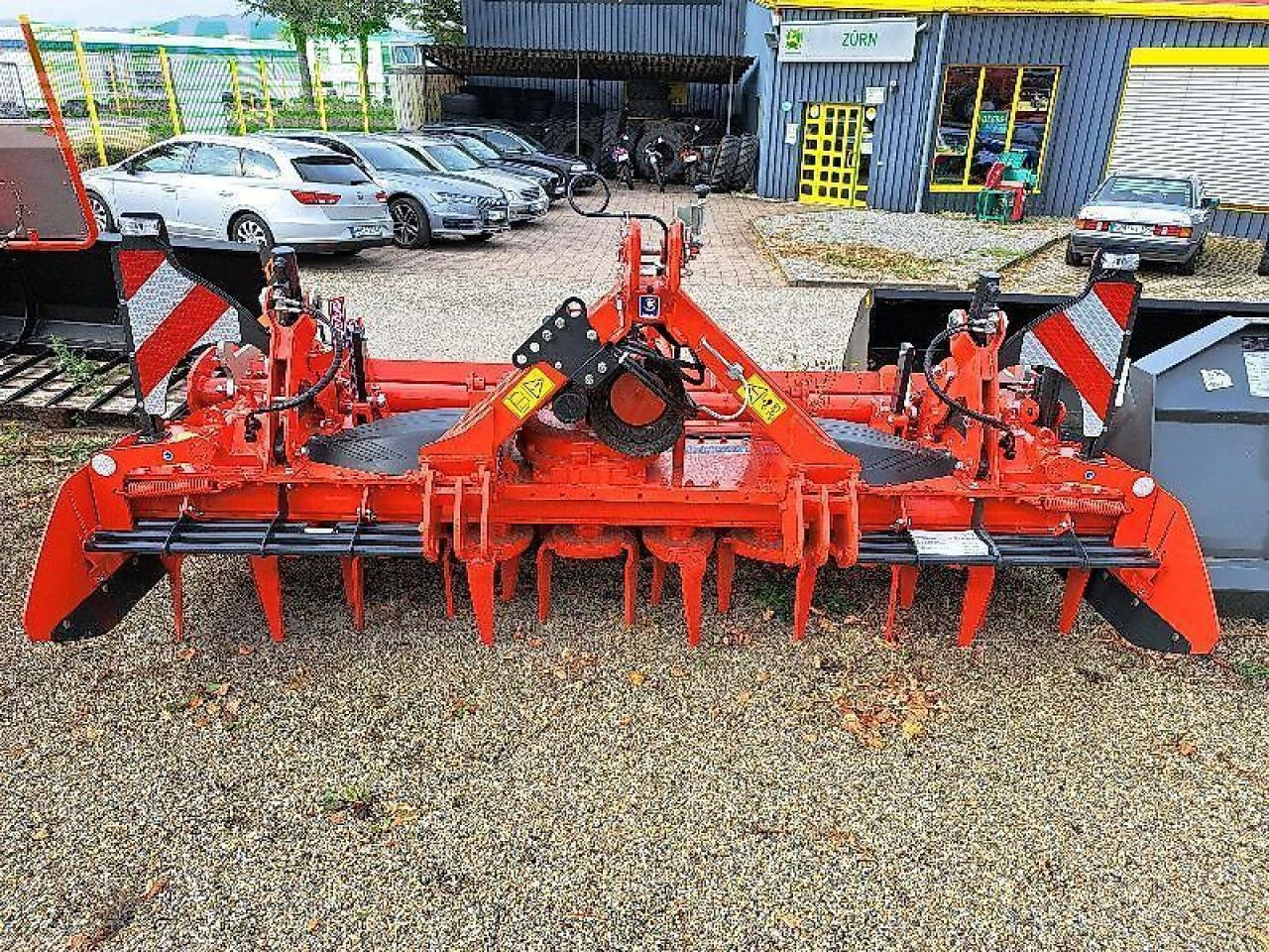 Kuhn hr3030 - ציוד עיבוד קרקע: תמונה 3 Kuhn hr3030 - ציוד עיבוד קרקע: תמונה 3