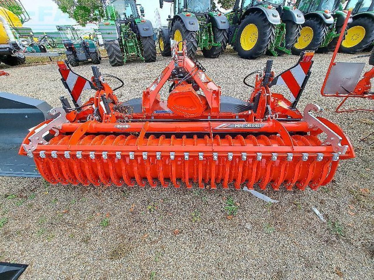Kuhn hr3030 - ציוד עיבוד קרקע: תמונה 2 Kuhn hr3030 - ציוד עיבוד קרקע: תמונה 2