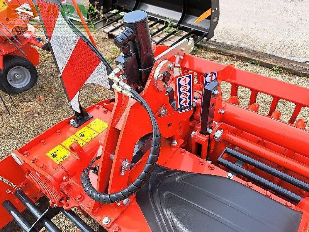 ציוד עיבוד קרקע Kuhn hr3030: תמונה 8