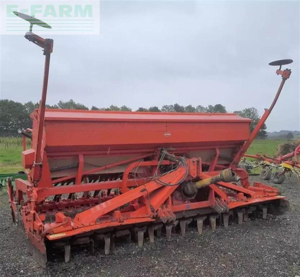 Kuhn integra 4m g ii - מקדחת זריעה משולבת: תמונה 1 Kuhn integra 4m g ii - מקדחת זריעה משולבת: תמונה 1