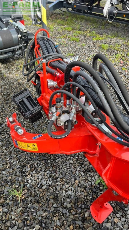 Kuhn merge maxx 950 bandschwader - גורף/ מגרפה: תמונה 5 Kuhn merge maxx 950 bandschwader - גורף/ מגרפה: תמונה 5