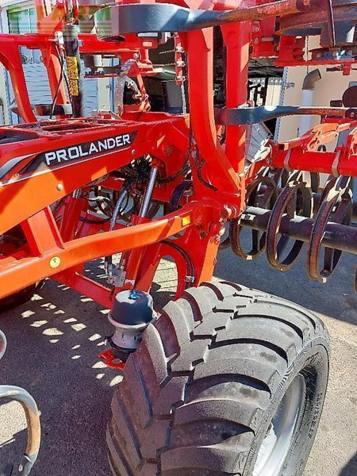 Kuhn prolander 7500 mit upgrade der zusätzl. stützrad - מקדחת זריעה משולבת: תמונה 4 Kuhn prolander 7500 mit upgrade der zusätzl. stützrad - מקדחת זריעה משולבת: תמונה 4