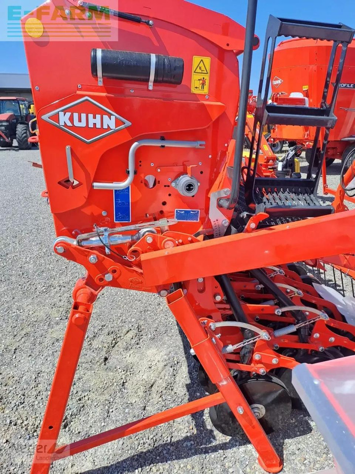 Kuhn sitera 3000 - מקדחת זרעים: תמונה 5 Kuhn sitera 3000 - מקדחת זרעים: תמונה 5
