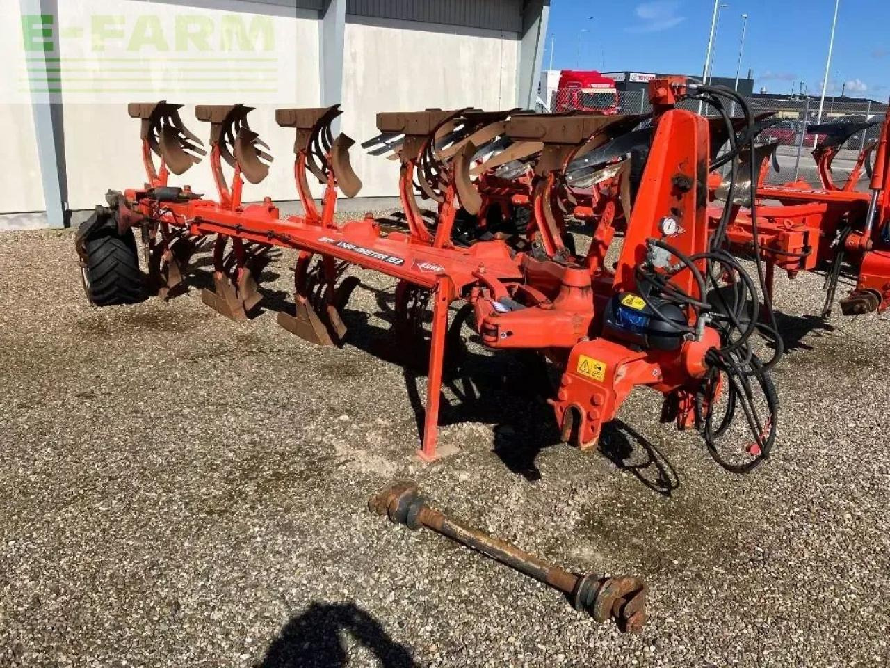 Kuhn vari-master 153 nsh 4+1 - מחרשה: תמונה 1 Kuhn vari-master 153 nsh 4+1 - מחרשה: תמונה 1
