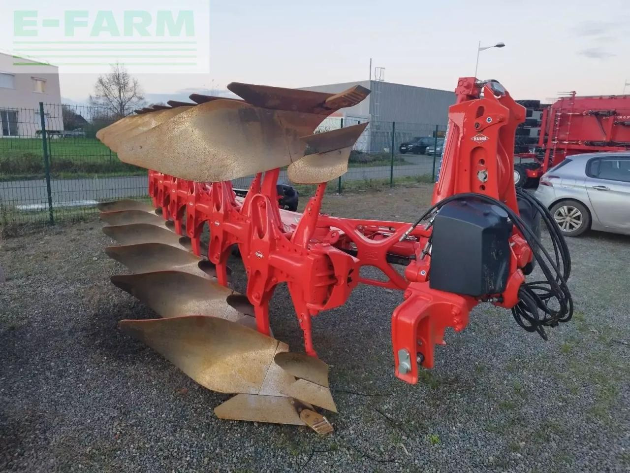 Kuhn vari-master l - מחרשה: תמונה 1 Kuhn vari-master l - מחרשה: תמונה 1