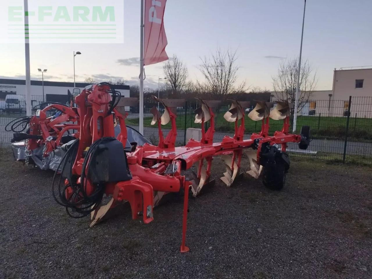Kuhn vari-master l - מחרשה: תמונה 4 Kuhn vari-master l - מחרשה: תמונה 4