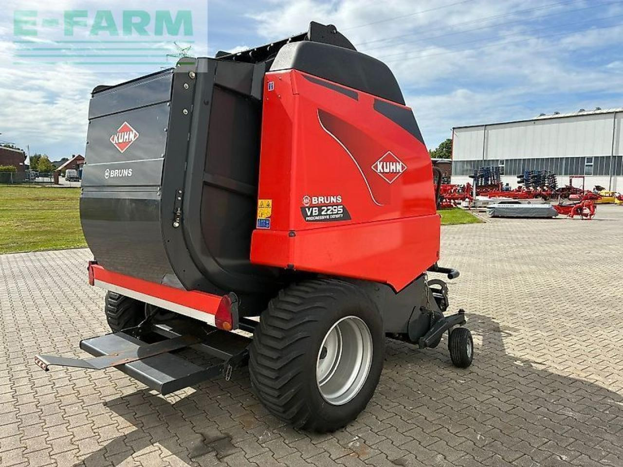 Kuhn vb 2295 oc 23 - מכונת צרור מרובעת: תמונה 5 Kuhn vb 2295 oc 23 - מכונת צרור מרובעת: תמונה 5