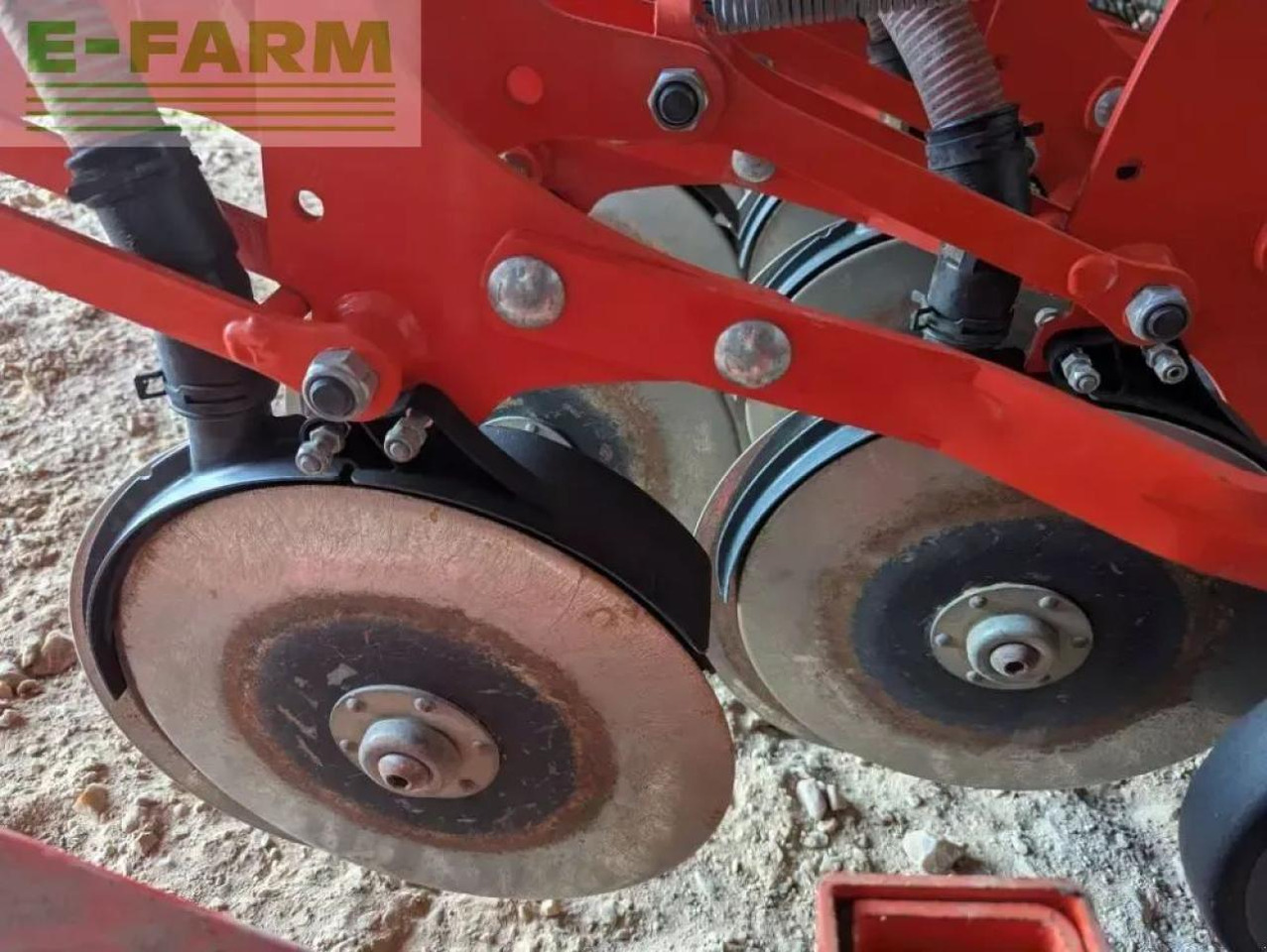 Kuhn venta 4030 - מקדחת זריעה משולבת: תמונה 5 Kuhn venta 4030 - מקדחת זריעה משולבת: תמונה 5
