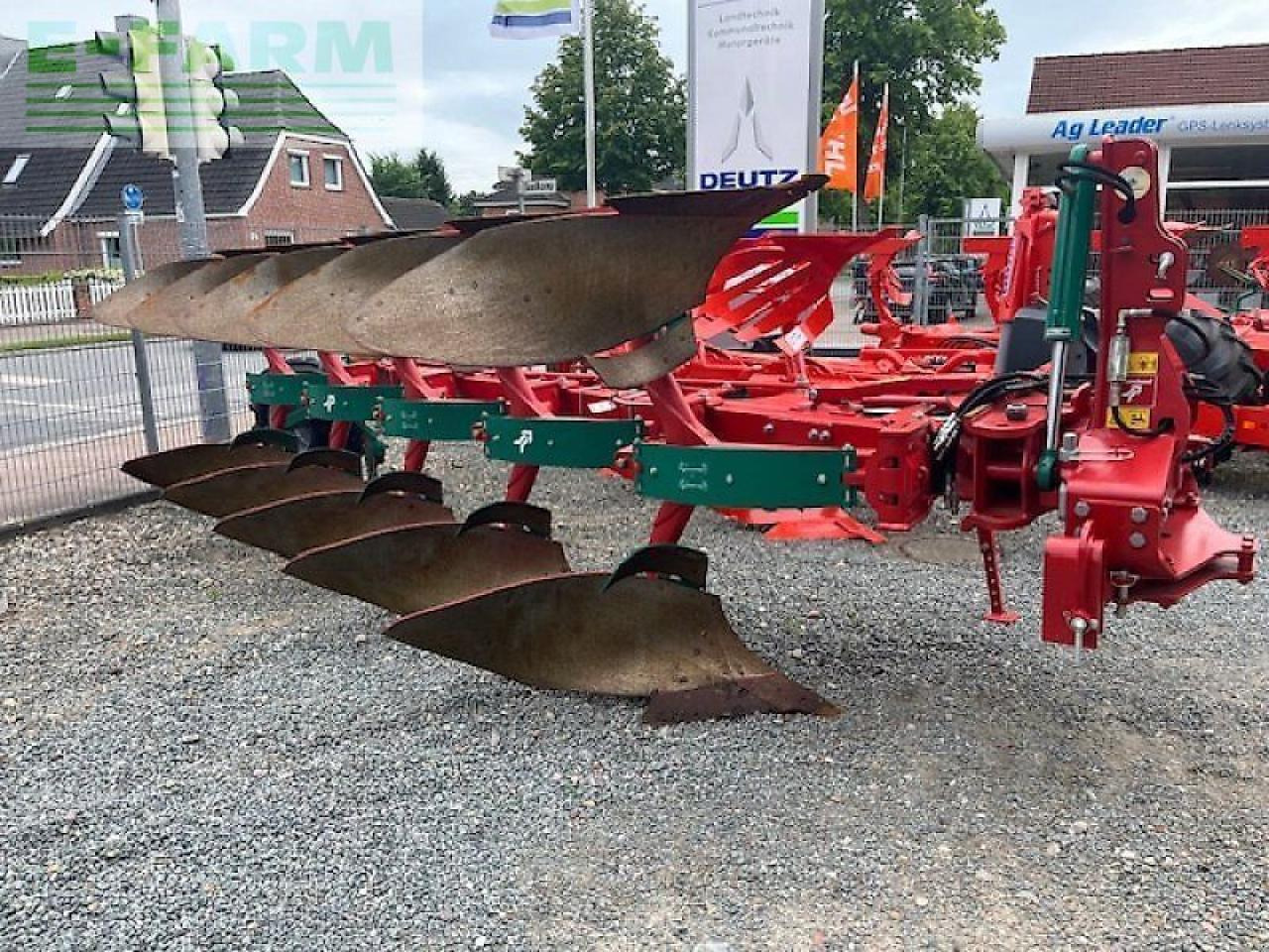 Kverneland 3300 s variomat - מחרשה: תמונה 1 Kverneland 3300 s variomat - מחרשה: תמונה 1