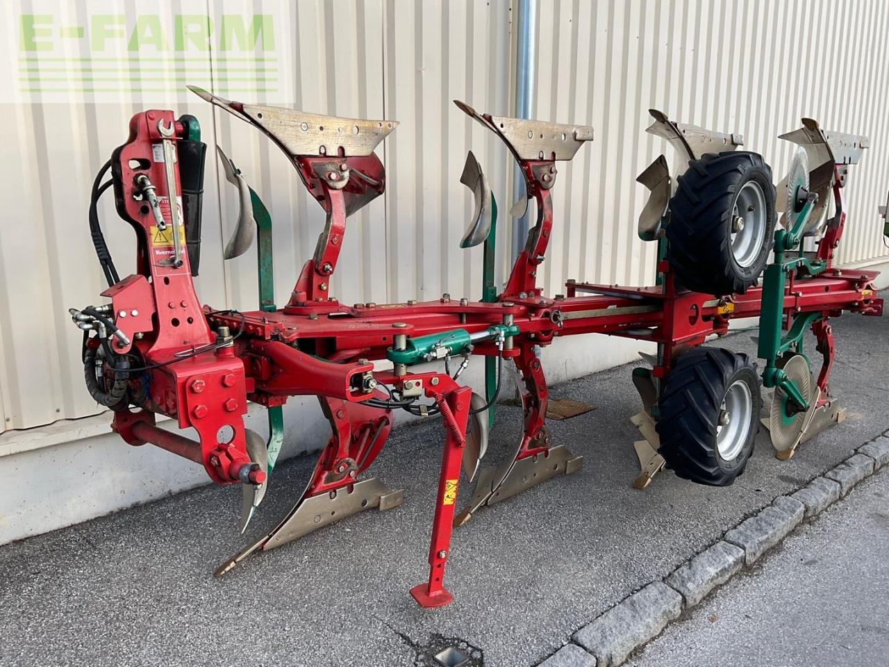 Kverneland LS 100-200 4-sch. - מחרשה: תמונה 1 Kverneland LS 100-200 4-sch. - מחרשה: תמונה 1