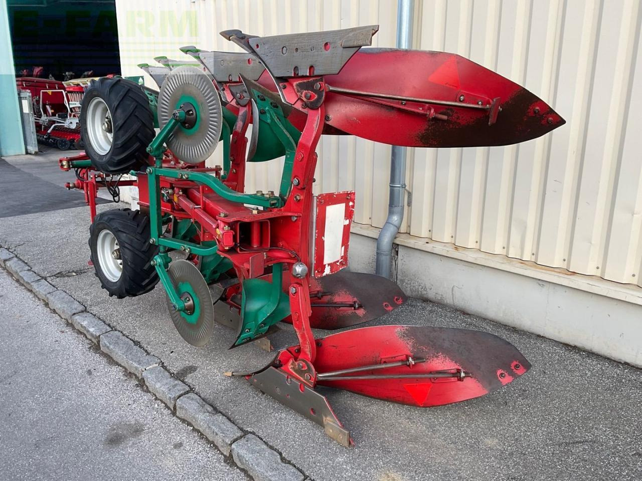 Kverneland LS 100-200 4-sch. - מחרשה: תמונה 4 Kverneland LS 100-200 4-sch. - מחרשה: תמונה 4