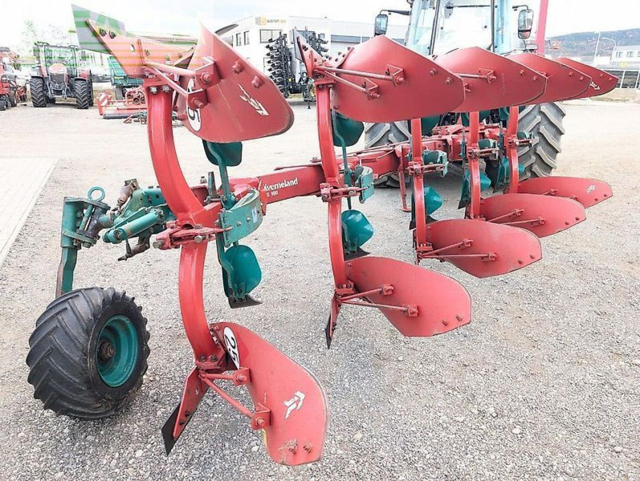 Kverneland eg100 5-schar dw300 28er-körper - מחרשה: תמונה 4 Kverneland eg100 5-schar dw300 28er-körper - מחרשה: תמונה 4