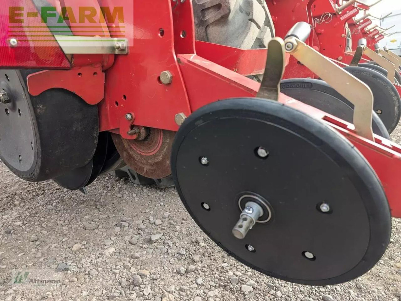 Kverneland optima tf profi 8reihig, mikrogranulatstreuer - מכונת זריעה מדויקת: תמונה 5 Kverneland optima tf profi 8reihig, mikrogranulatstreuer - מכונת זריעה מדויקת: תמונה 5