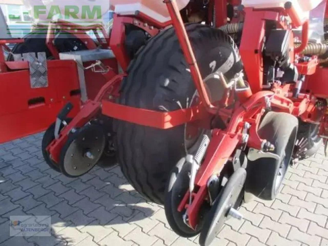 Kverneland optima tf profi sx - מכונת זריעה מדויקת: תמונה 5 Kverneland optima tf profi sx - מכונת זריעה מדויקת: תמונה 5