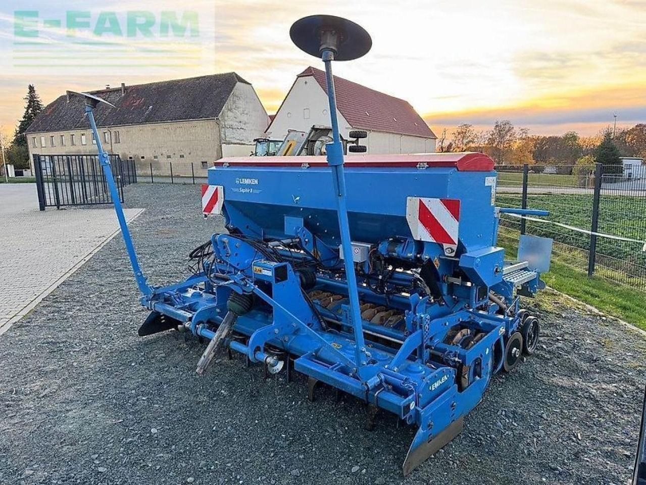 Lemken saphir 8 / 300 ds + zirkon 8 / 300 - מקדחת זרעים: תמונה 2 Lemken saphir 8 / 300 ds + zirkon 8 / 300 - מקדחת זרעים: תמונה 2