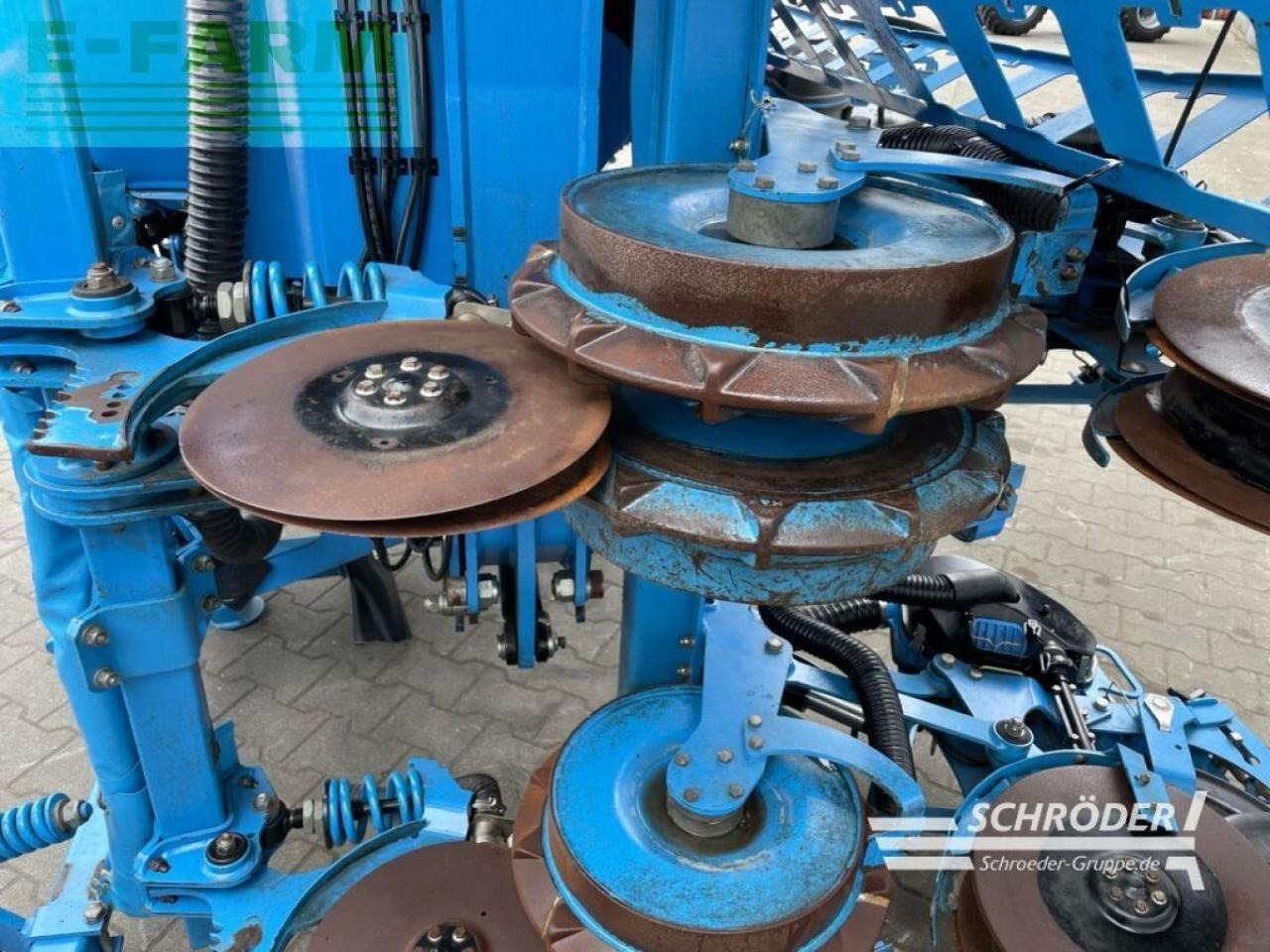 Lemken solitair 23/1900 / azurit 9/8.75 k d - מכונת זריעה מדויקת: תמונה 2 Lemken solitair 23/1900 / azurit 9/8.75 k d - מכונת זריעה מדויקת: תמונה 2