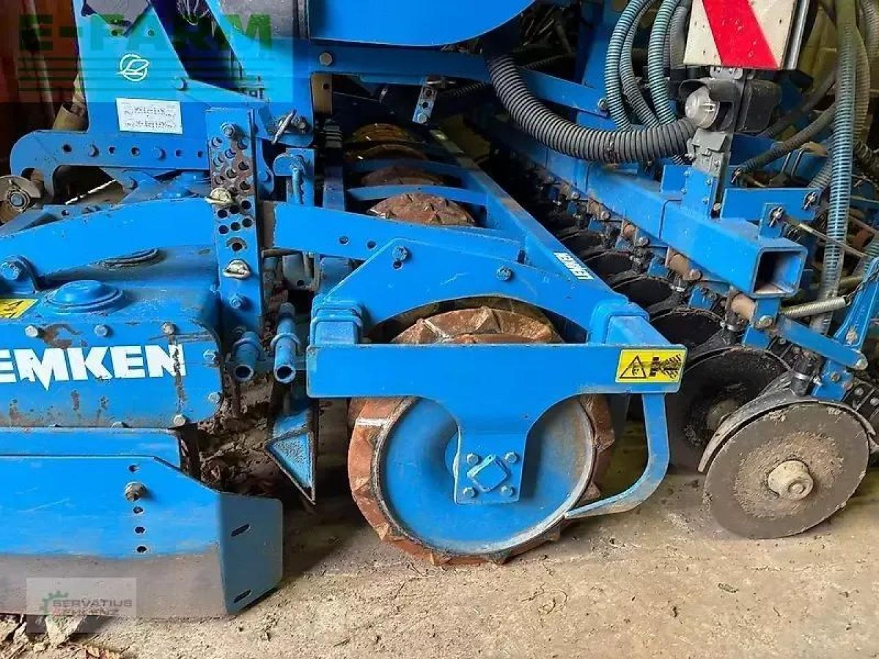 Lemken zirkon 10/300 + solitair 8/300 - מקדחת זריעה משולבת: תמונה 4 Lemken zirkon 10/300 + solitair 8/300 - מקדחת זריעה משולבת: תמונה 4