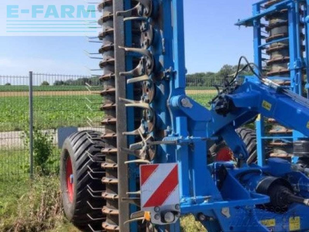 Lemken zirkon 12 mit fahrwerk - משדדת דיסק: תמונה 3 Lemken zirkon 12 mit fahrwerk - משדדת דיסק: תמונה 3