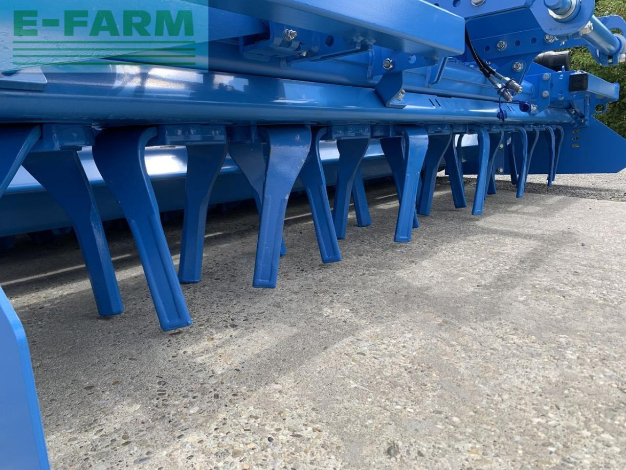 Lemken zirkon 8 & saphir 10 - מקדחת זריעה משולבת: תמונה 5 Lemken zirkon 8 & saphir 10 - מקדחת זריעה משולבת: תמונה 5