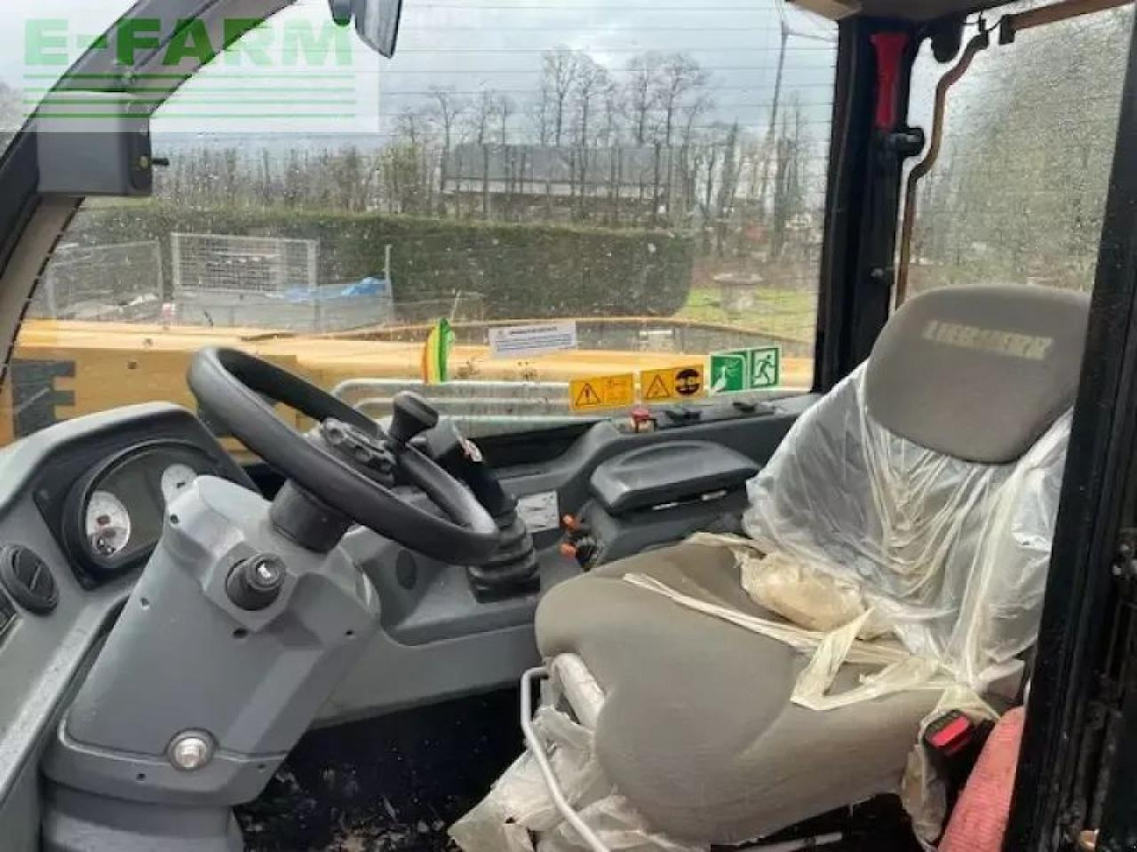 Liebherr t36-7s - מפעיל טלסקופי: תמונה 5 Liebherr t36-7s - מפעיל טלסקופי: תמונה 5