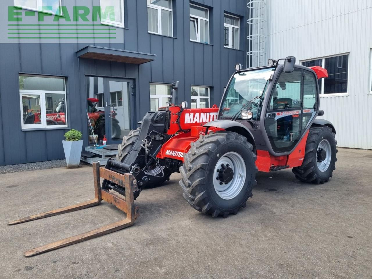 Manitou MLT 735 - מפעיל טלסקופי: תמונה 1 Manitou MLT 735 - מפעיל טלסקופי: תמונה 1