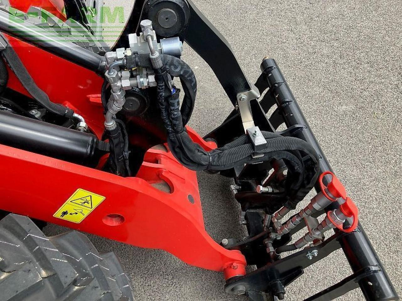 Manitou mla 4-50 - מעמיס קומפקטי: תמונה 3 Manitou mla 4-50 - מעמיס קומפקטי: תמונה 3