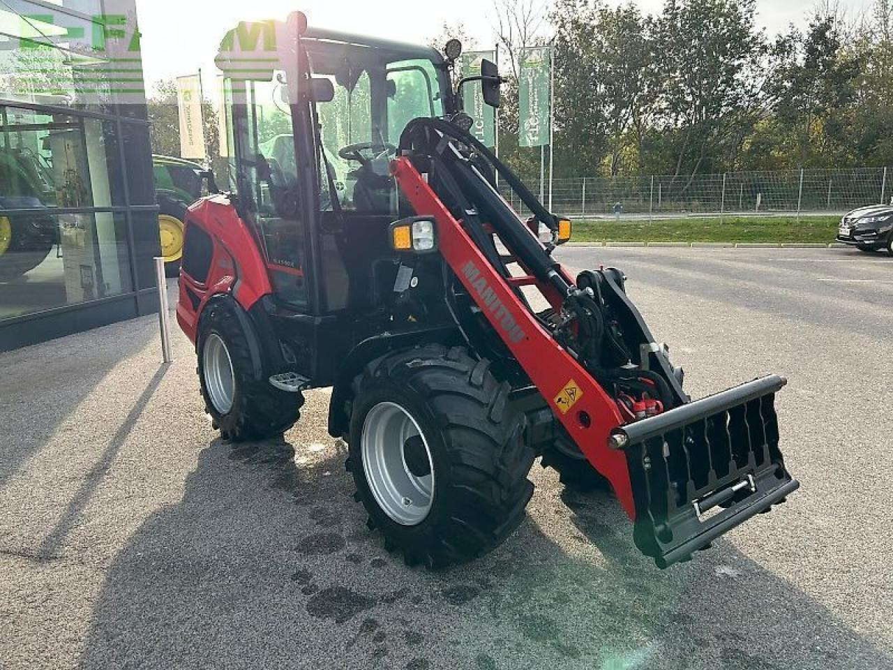 Manitou mla 5-50 - מיני מחפר: תמונה 4 Manitou mla 5-50 - מיני מחפר: תמונה 4