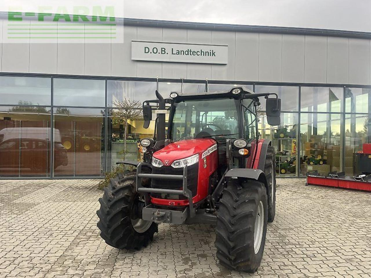 Massey Ferguson 4708 - טרקטור חקלאי: תמונה 1 Massey Ferguson 4708 - טרקטור חקלאי: תמונה 1