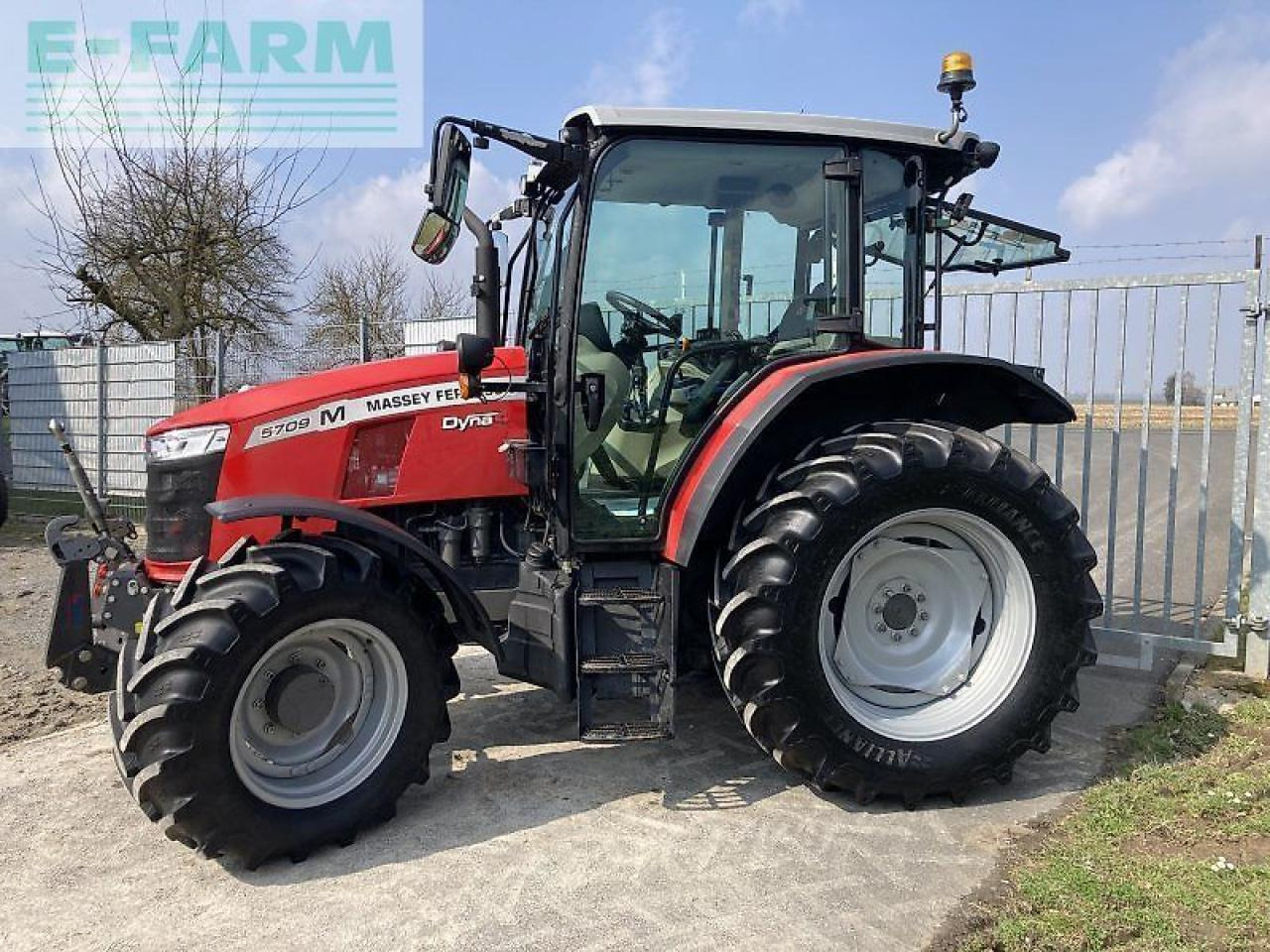 Massey Ferguson 5709 dyna-4 - טרקטור חקלאי: תמונה 2 Massey Ferguson 5709 dyna-4 - טרקטור חקלאי: תמונה 2