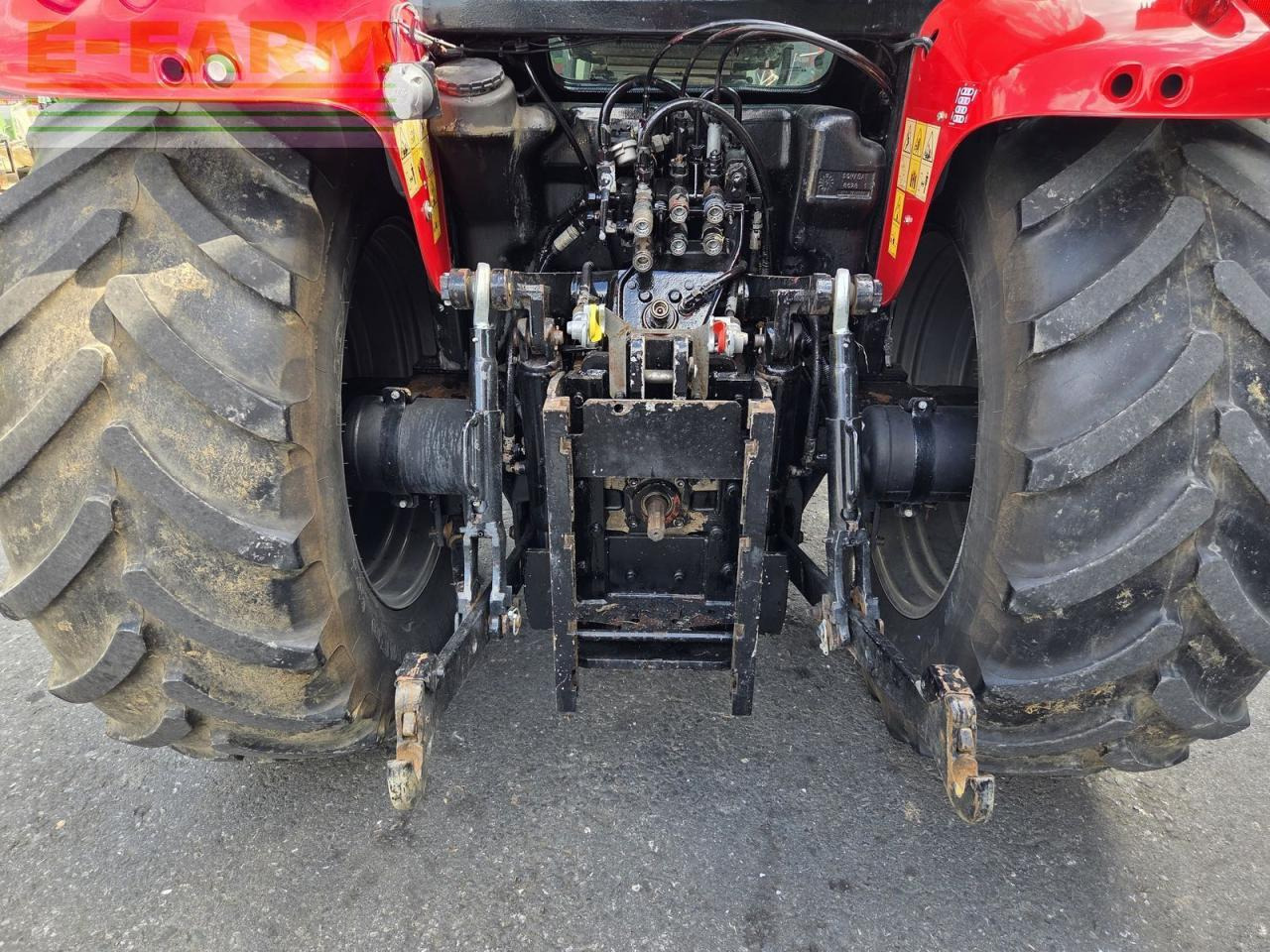 Massey Ferguson 6235-4 - טרקטור חקלאי: תמונה 4 Massey Ferguson 6235-4 - טרקטור חקלאי: תמונה 4
