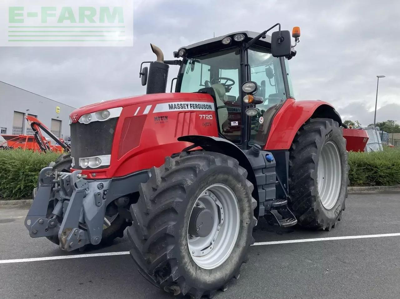 Massey Ferguson 7720 - טרקטור חקלאי: תמונה 1 Massey Ferguson 7720 - טרקטור חקלאי: תמונה 1