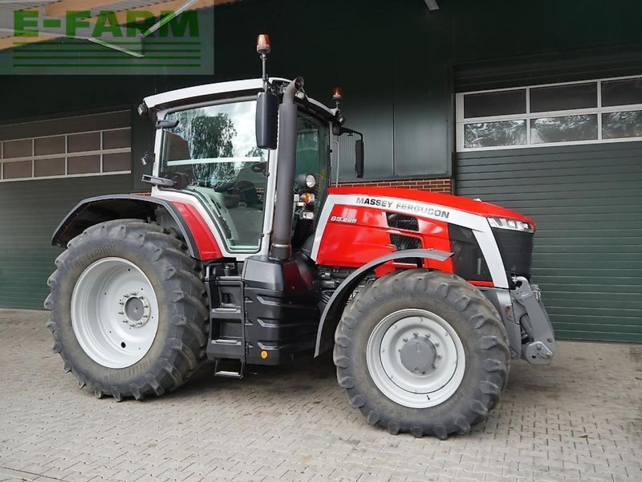 Massey Ferguson 8s.225 dyna-7 - טרקטור חקלאי: תמונה 1 Massey Ferguson 8s.225 dyna-7 - טרקטור חקלאי: תמונה 1