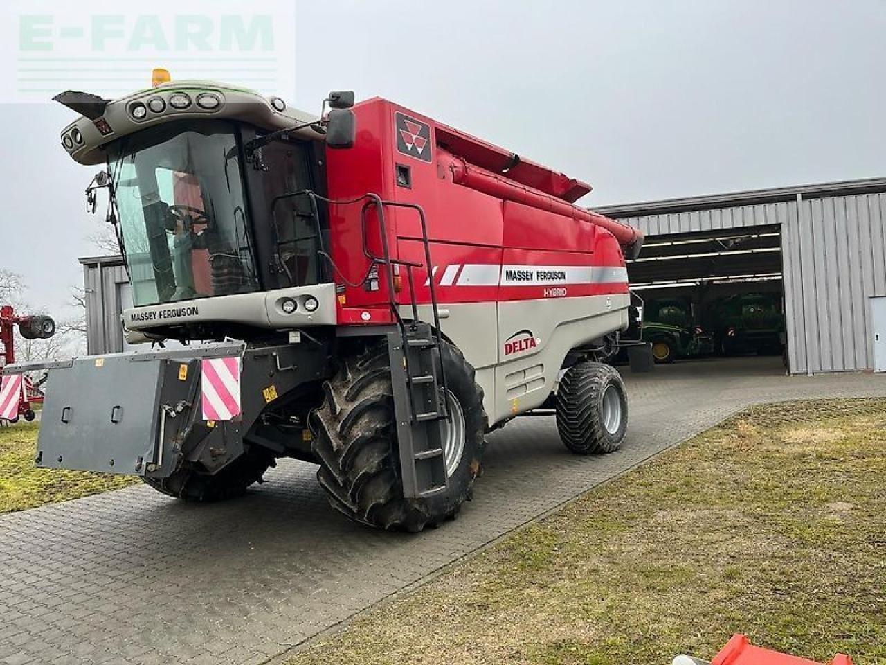 Massey Ferguson 9280 - מקצרת קומבינה: תמונה 1 Massey Ferguson 9280 - מקצרת קומבינה: תמונה 1